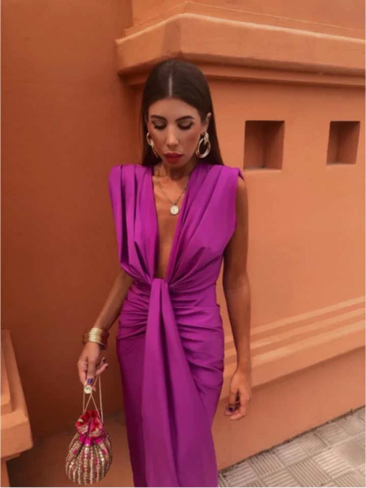 Mune | Elegant Pleated Maxi Dress
