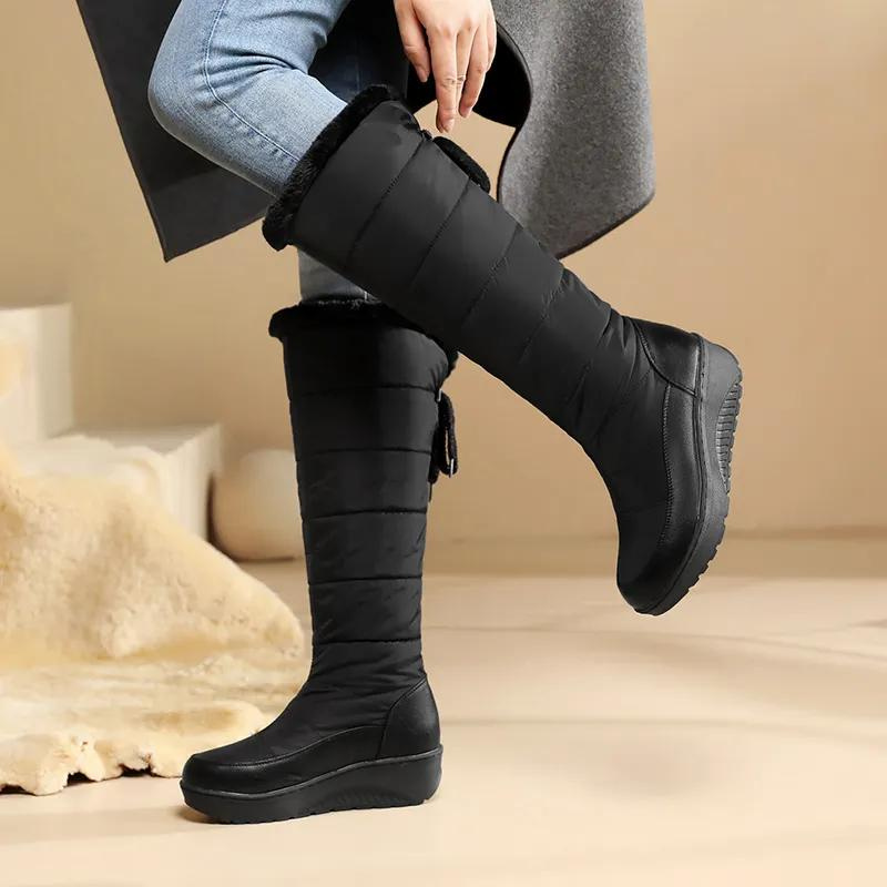 Mune | Women's knee-length winter boots with warm fur lining