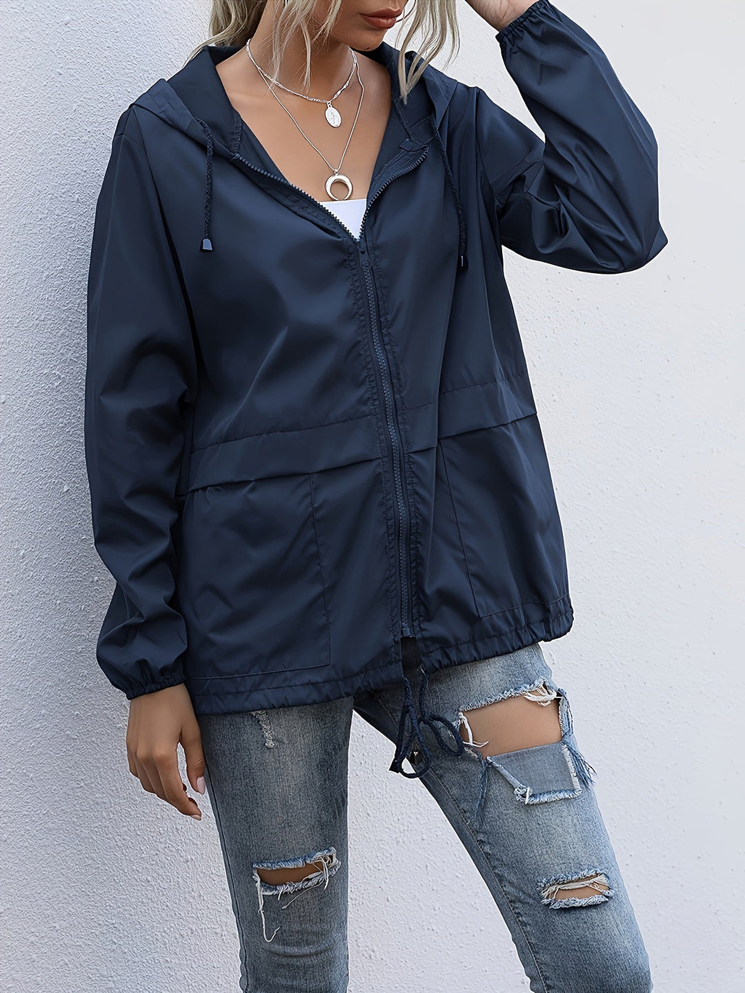 Mune | Hooded Windbreaker - Stylish, versatile & weatherproof