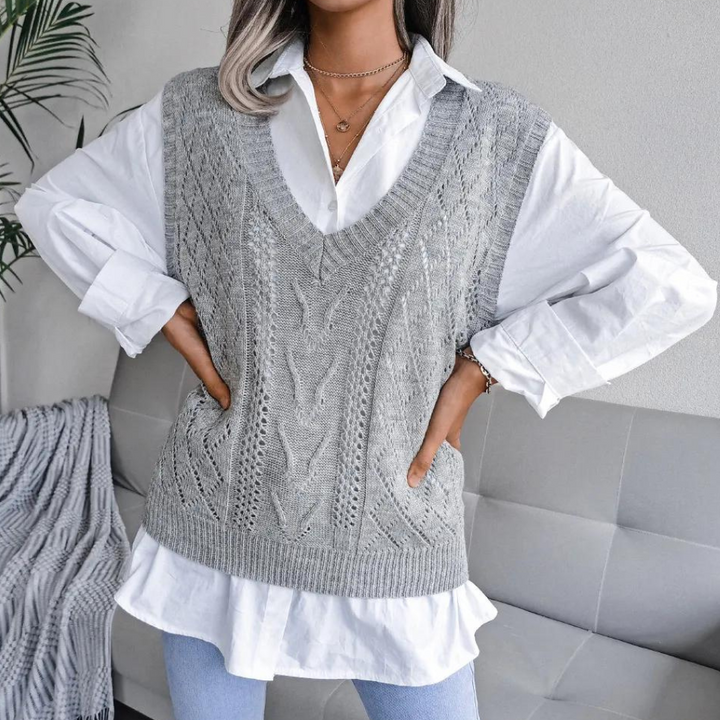 Mune | Women's cardigan with V-neck and cable pattern