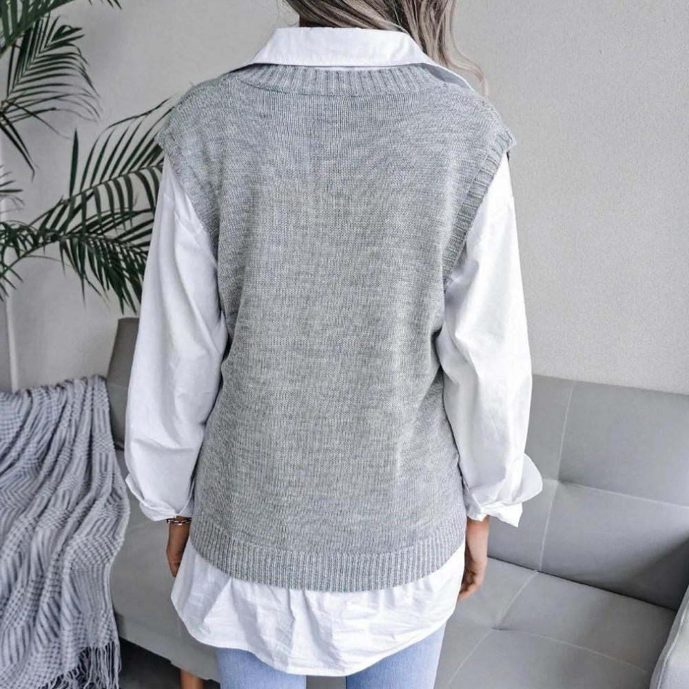 Mune | Women's cardigan with V-neck and cable pattern