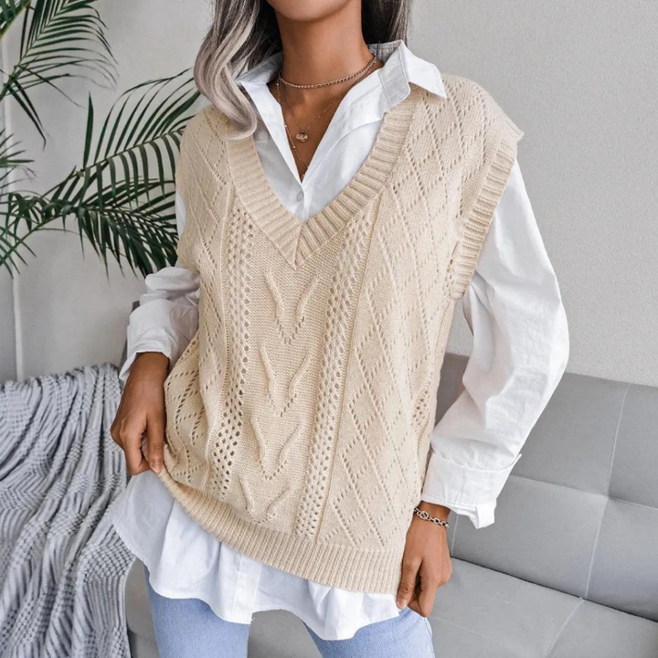Mune | Women's cardigan with V-neck and cable pattern
