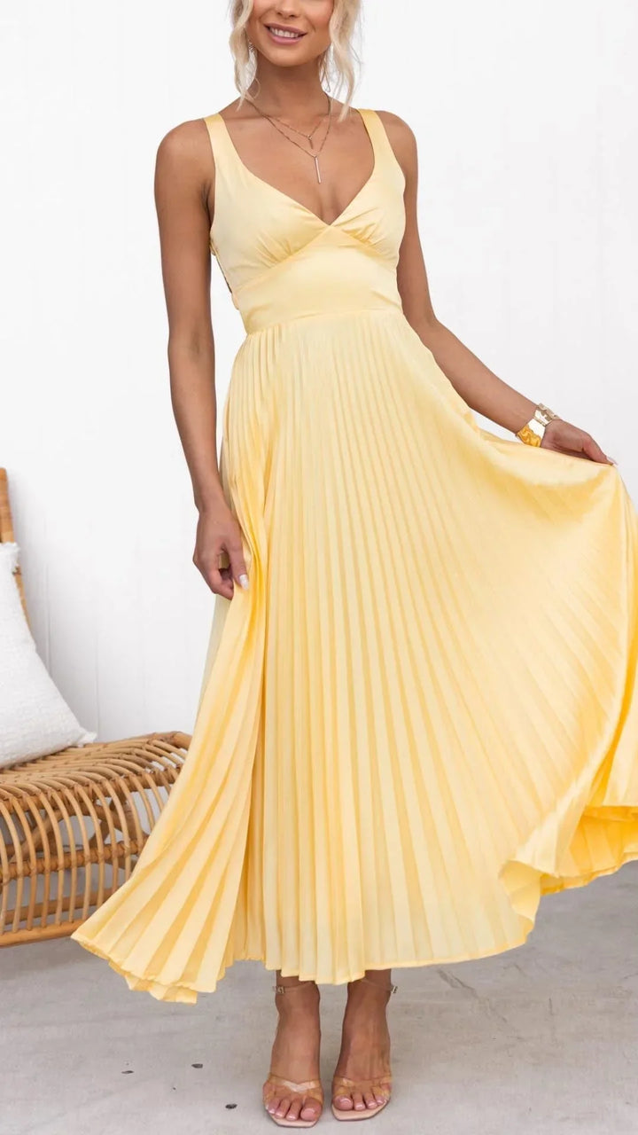 Mune | Elegant Yellow Pleated V-Neck Maxi Dress