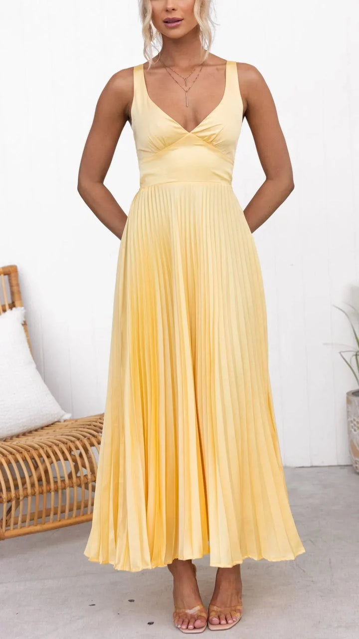 Mune | Elegant Yellow Pleated V-Neck Maxi Dress