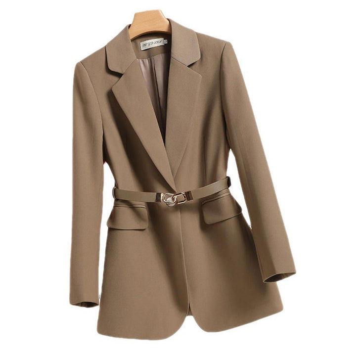 Mune | Tailored women's blazer with belt and flap pockets