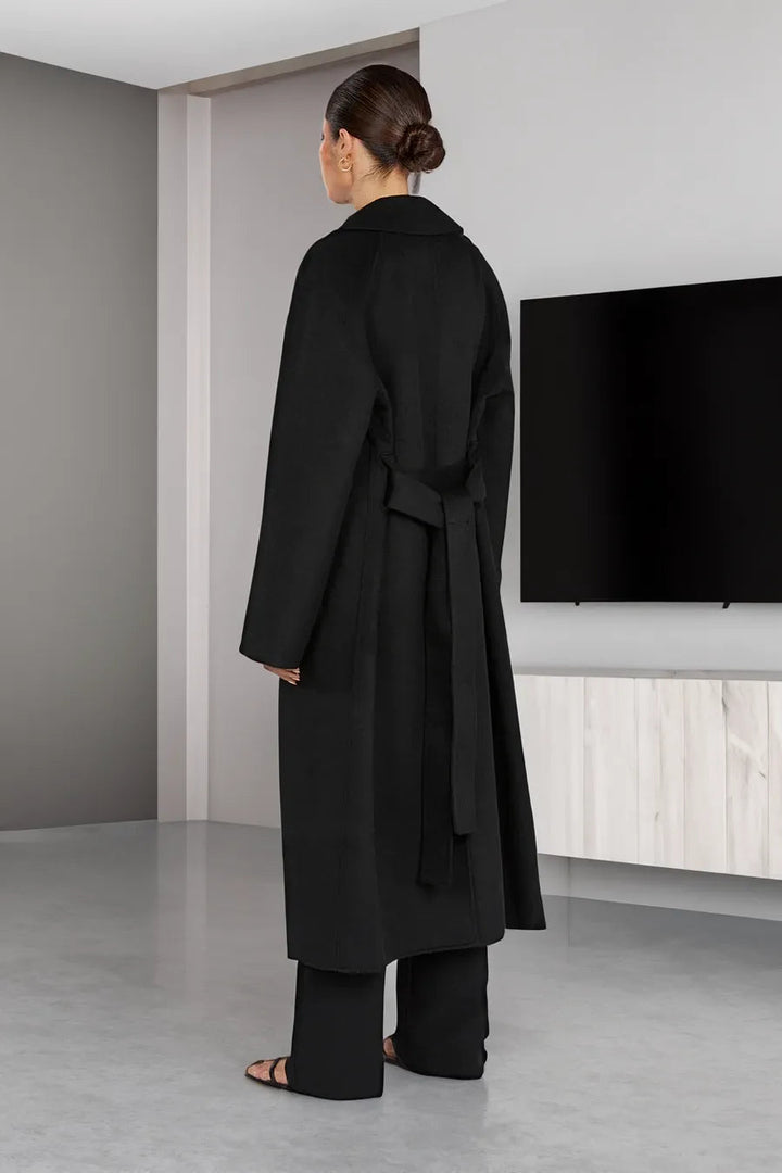 Mune | Women's Long Wool Trench Coat with Lapel Collar and Elegant Fit
