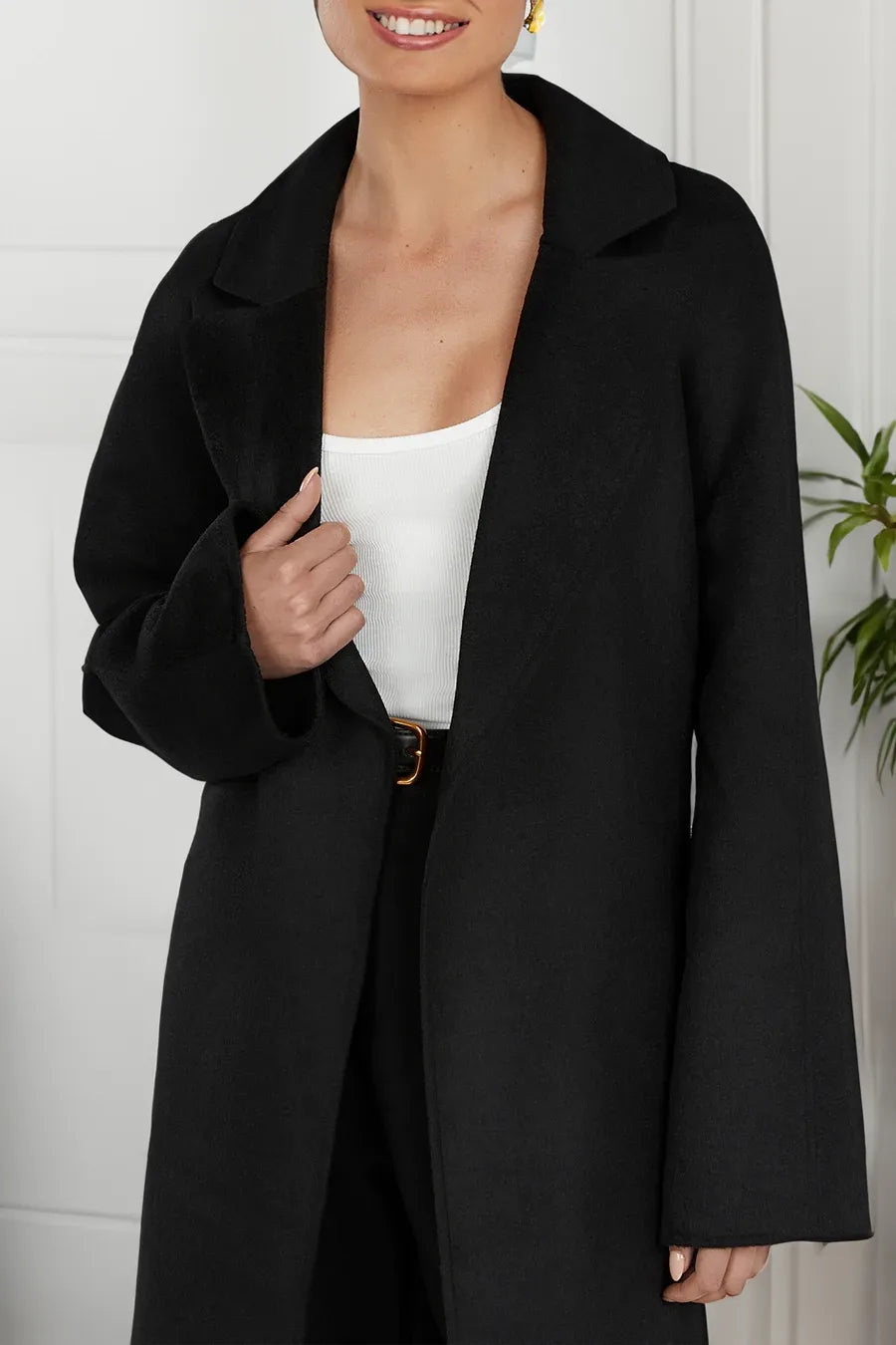 Mune | Women's Long Wool Trench Coat with Lapel Collar and Elegant Fit