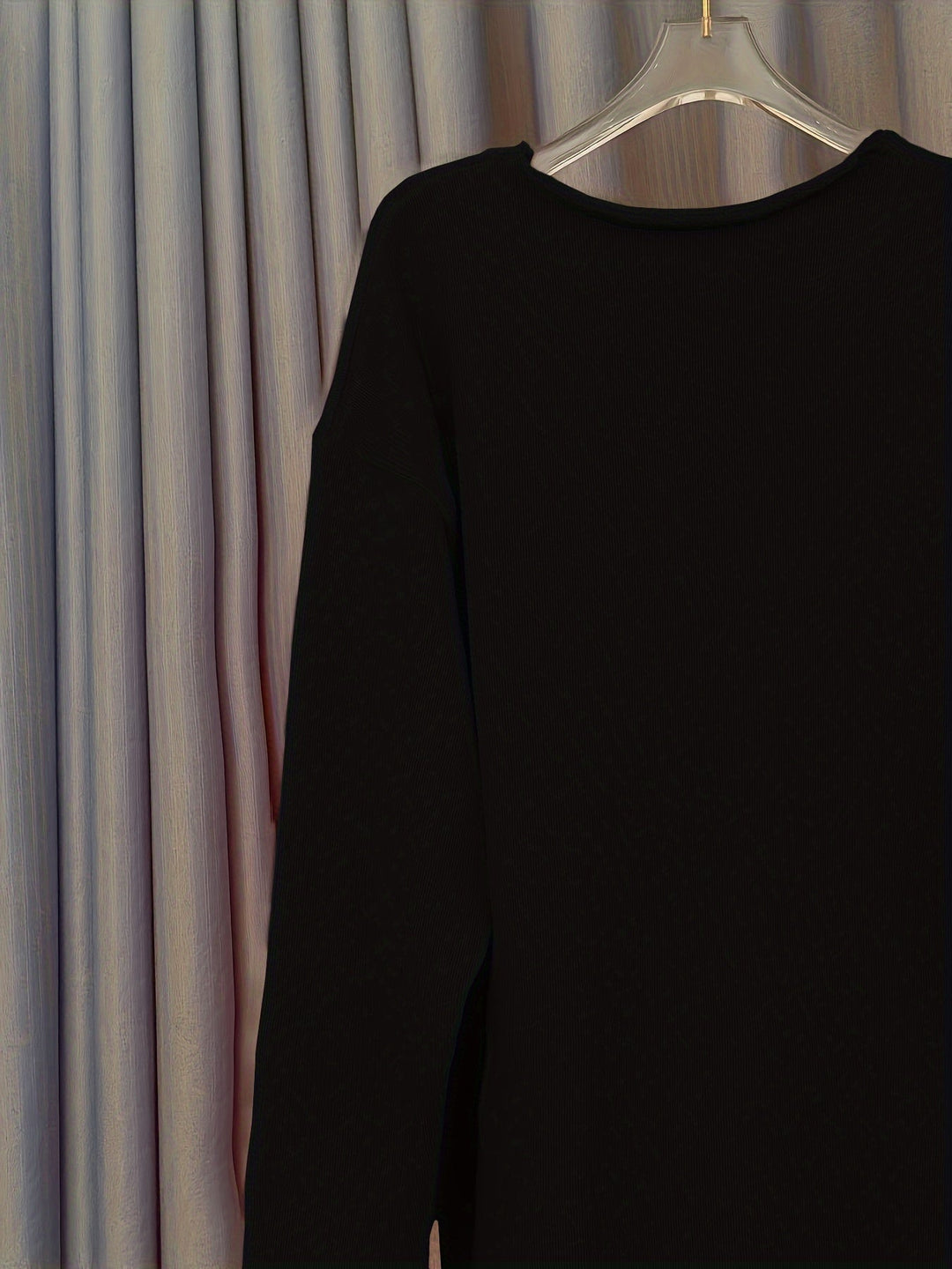 Mune | Women's V-Neck Plus Size Sweater