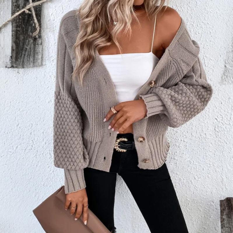 Mune | Women's Knitted Cardigan with Button Closure and Balloon Sleeves