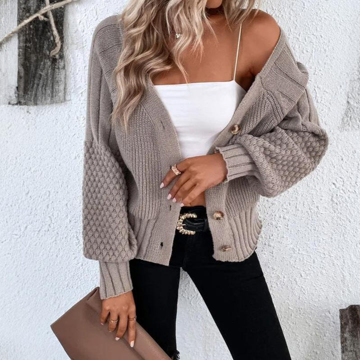 Mune | Women's Knitted Cardigan with Button Closure and Balloon Sleeves