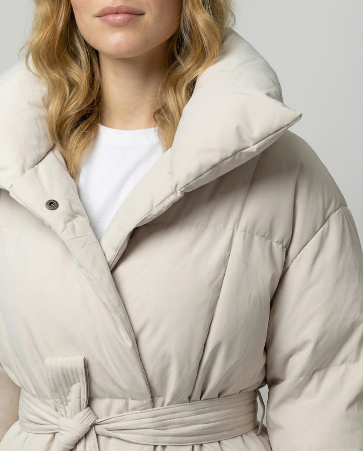 Tailored women's winter jacket