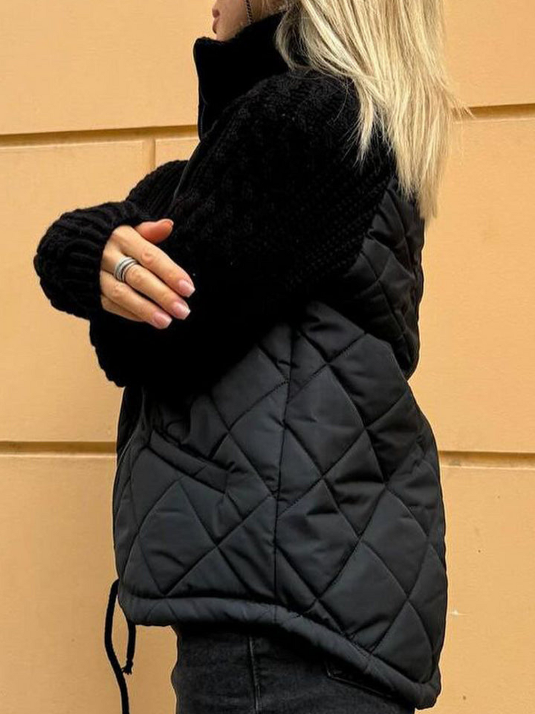 Mune | Women's knitted winter jacket with zipper and quilted front panel