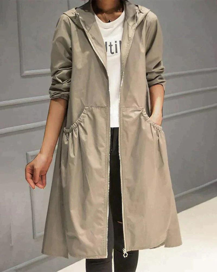 Mune | Women's Rain Jacket with Hood and Zipper