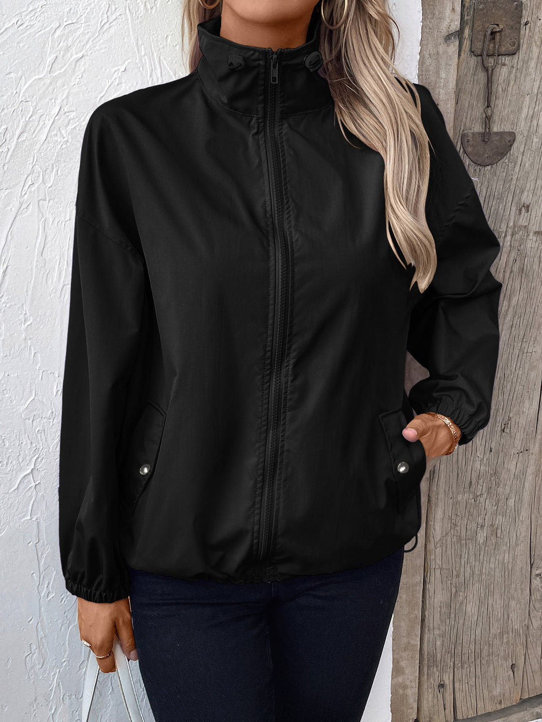 Mune | Women's Waterproof Rain Jacket with Zipper and High Collar