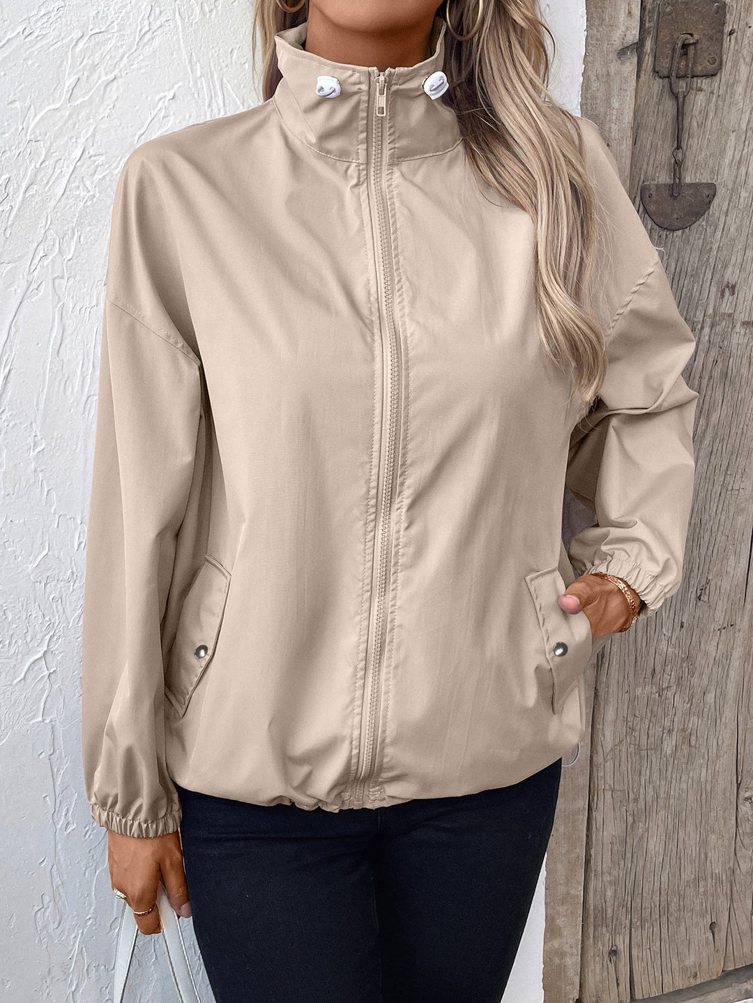Mune | Women's Waterproof Rain Jacket with Zipper and High Collar