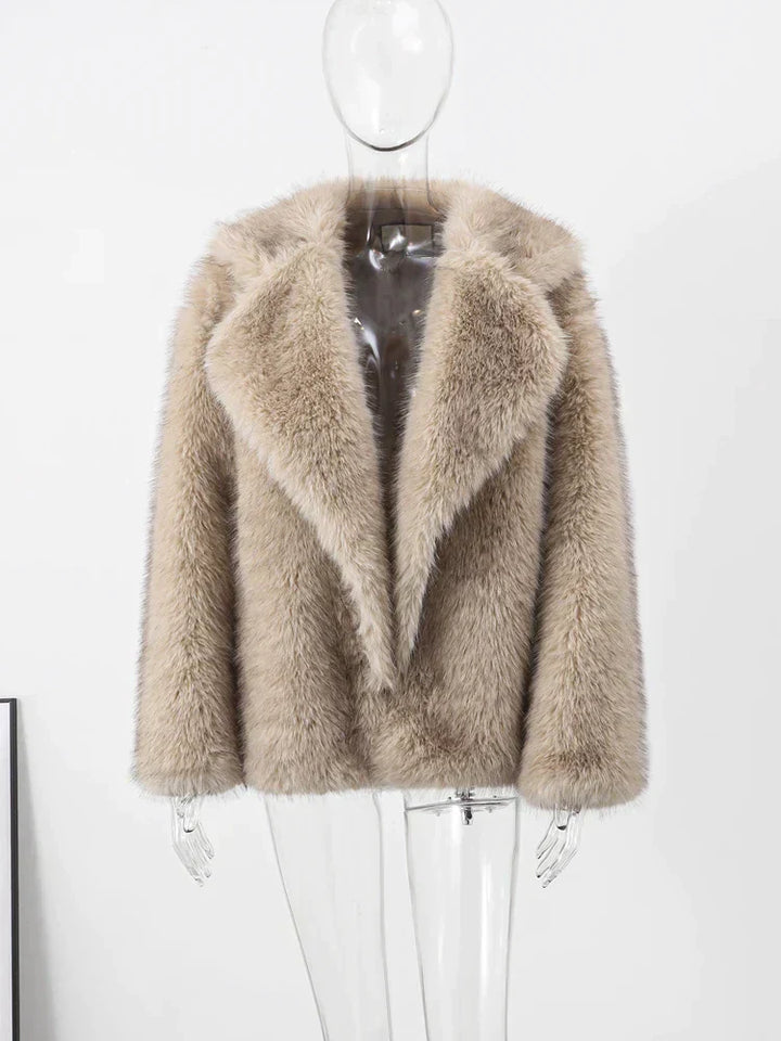 Mune | Elegant Coat with Timeless Design for Women
