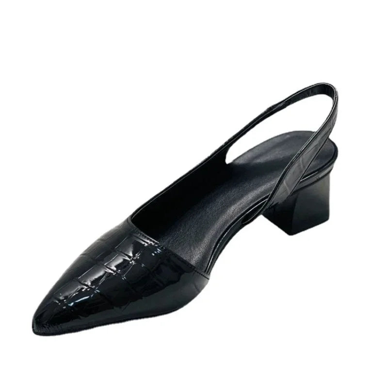 Mune | Elegant Slingback Pumps for All Day Comfort