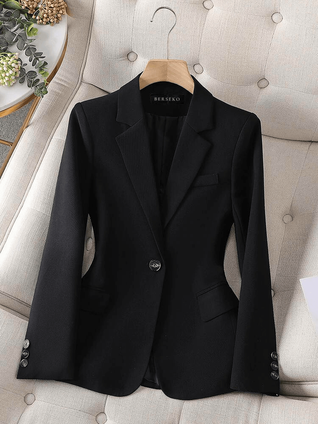 Mune | Women's Tailored Single-Breasted Blazer