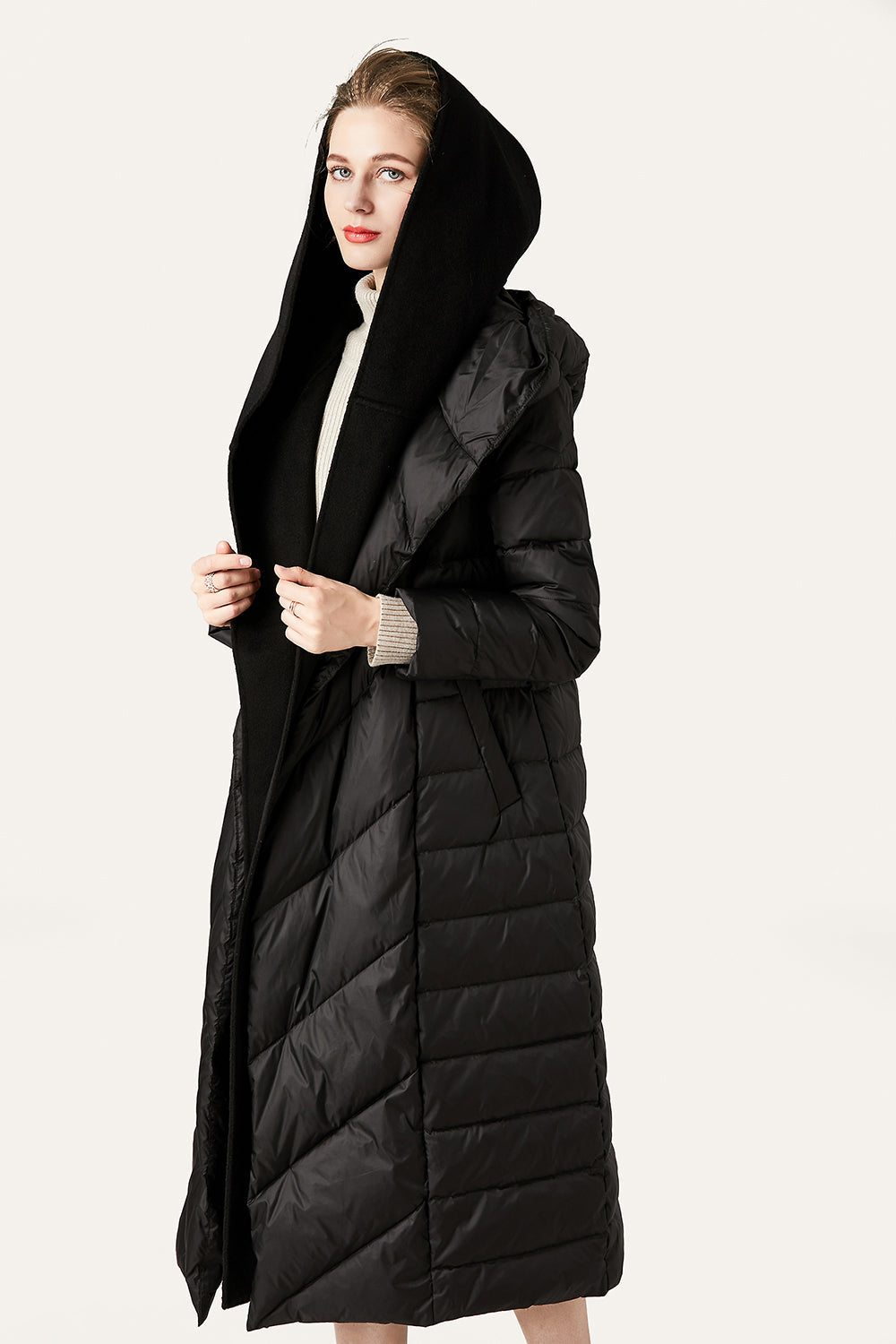 Mune | Women's Long Quilted Puffer Jacket with Buttons and Hood Made of Faux-Fur