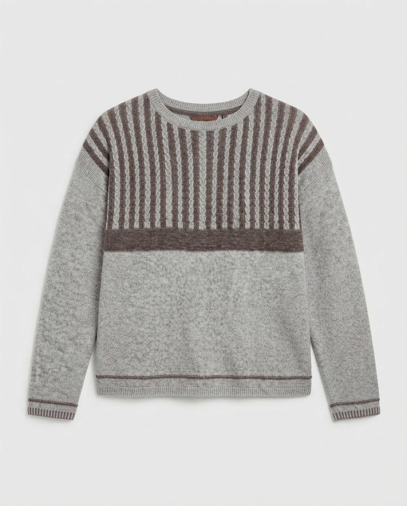 Women's fine knit pullover with cable texture and contrasting yoke Mune Fashion