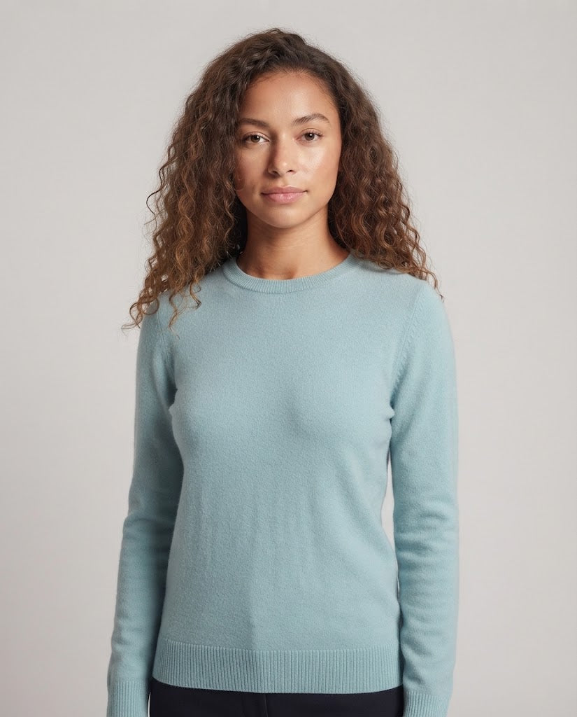 Women's fine-knit pullover with ribbed round neckline and narrow cuffs Mune Fashion