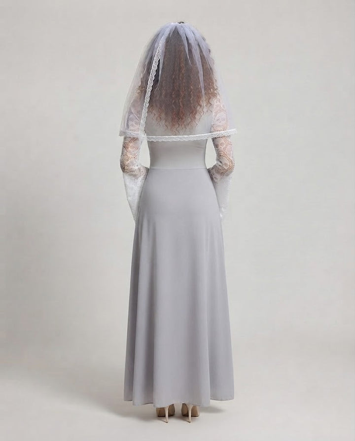 Ladies Romantic Wedding Dress with Lace Appliqués and Elegant Veil Mune Fashion