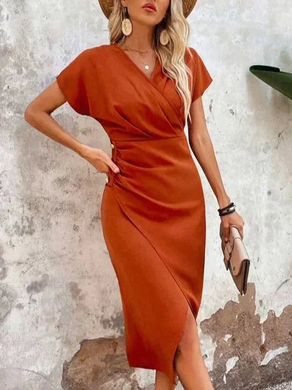Mune Fashion | Midi dress with V-neck and slit