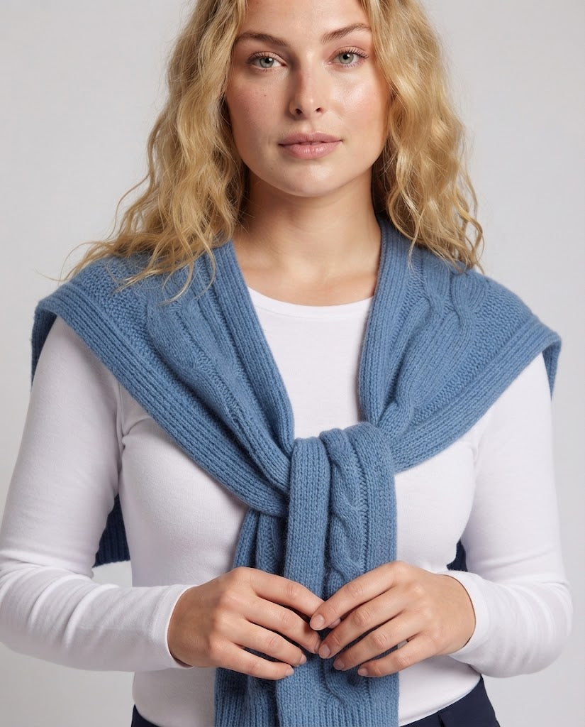 Women's chunky knit shoulder shawl with cable pattern and short sweater cut Mune Fashion