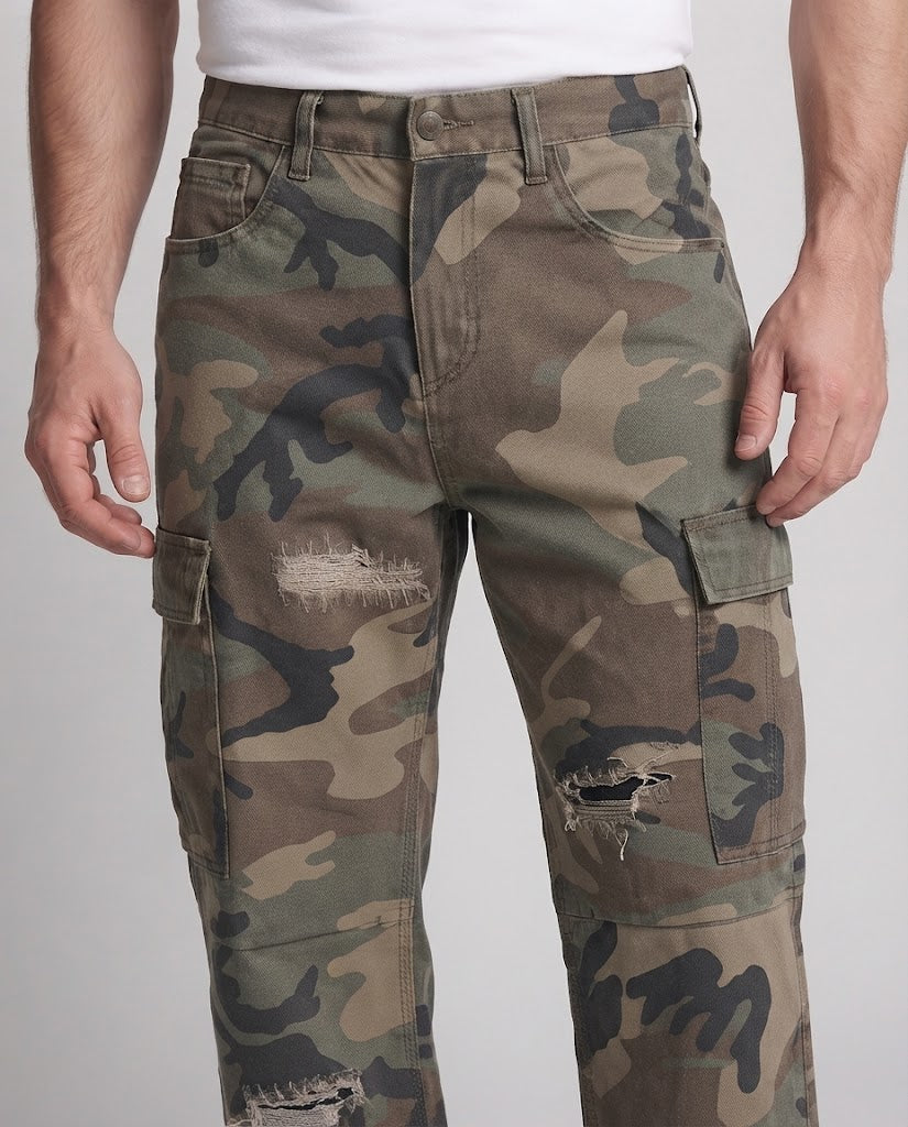 Men's Camouflage Cargo Pants in Baggy Workwear Look with Destroyed Details Mune Fashion