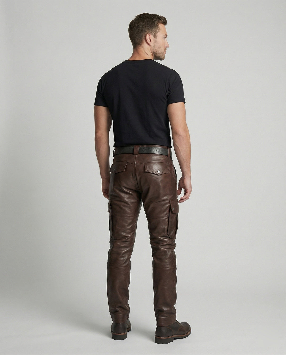 Men's cargo pants with pockets
