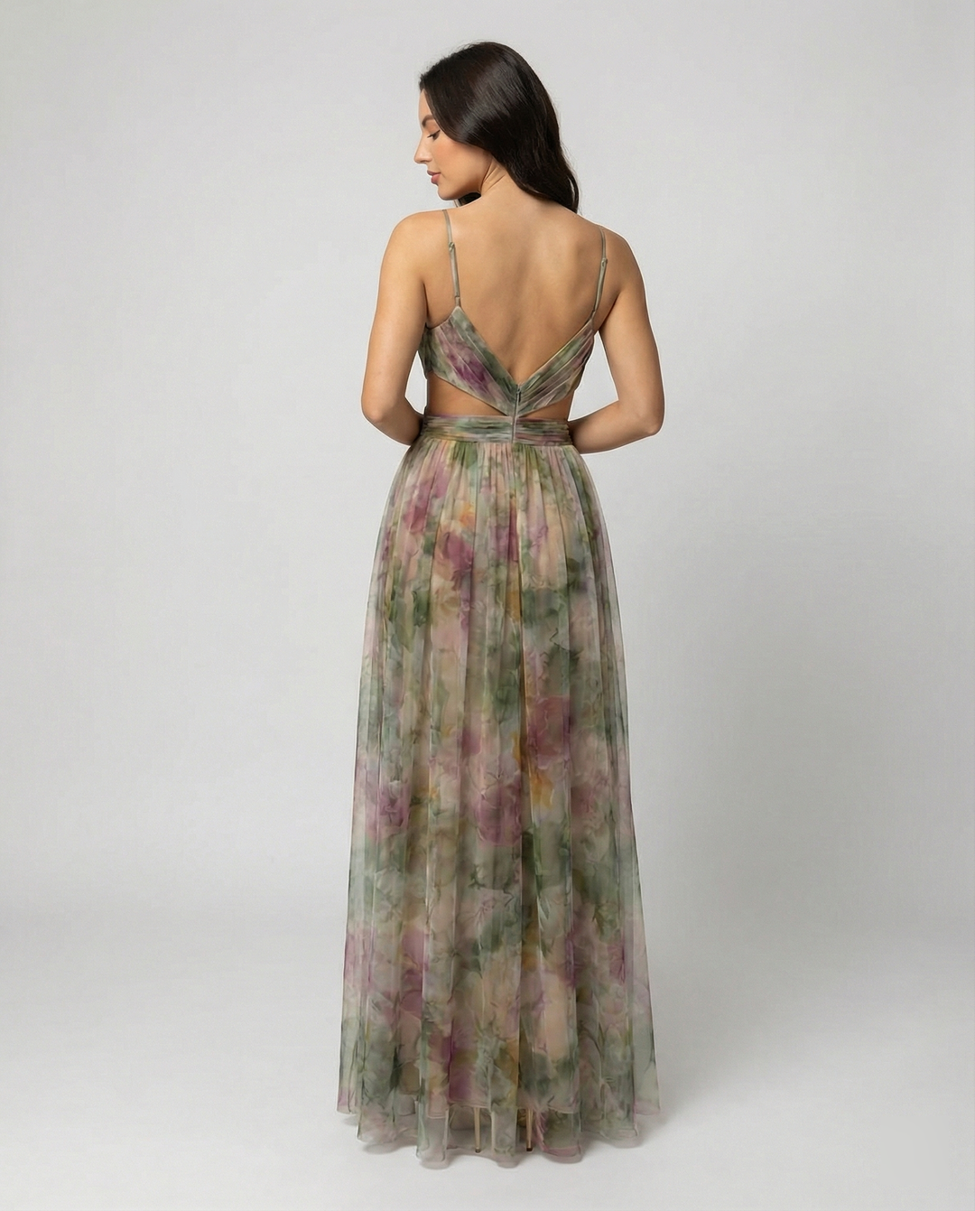Elegant maxi dress in beautiful floral pattern for festive occasions | Mune Fashion