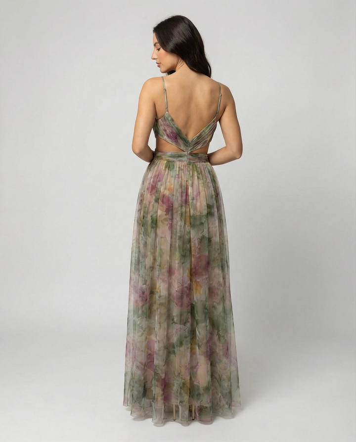 Elegant maxi dress in beautiful floral pattern for festive occasions | Mune Fashion