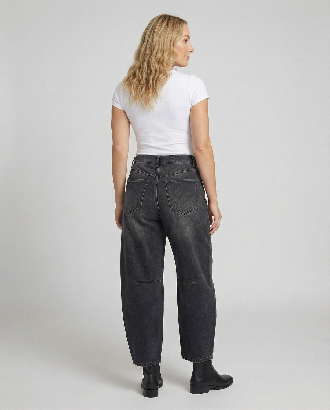 Mune Fashion | Mid Rise Barrel Jeans for Women