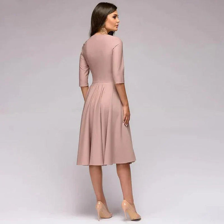 Mune | Elegant Midi Dress with Feminine Silhouette