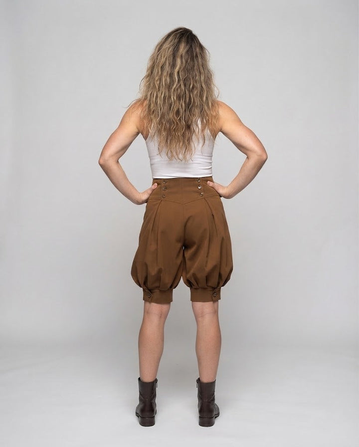 Women elegant balloon shorts with double button detail Mune Fashion