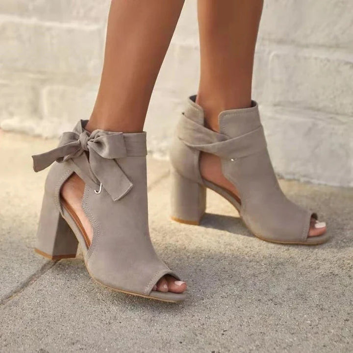 Mune Fashion | Chic Lace-up Ankle Boots
