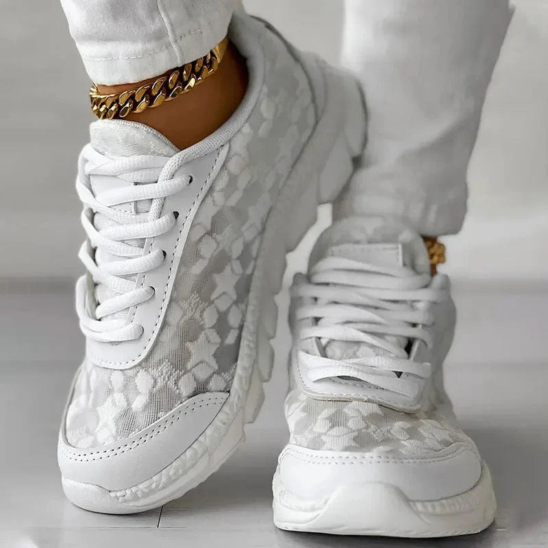 Mune | The luxurious orthopedic sneakers for women