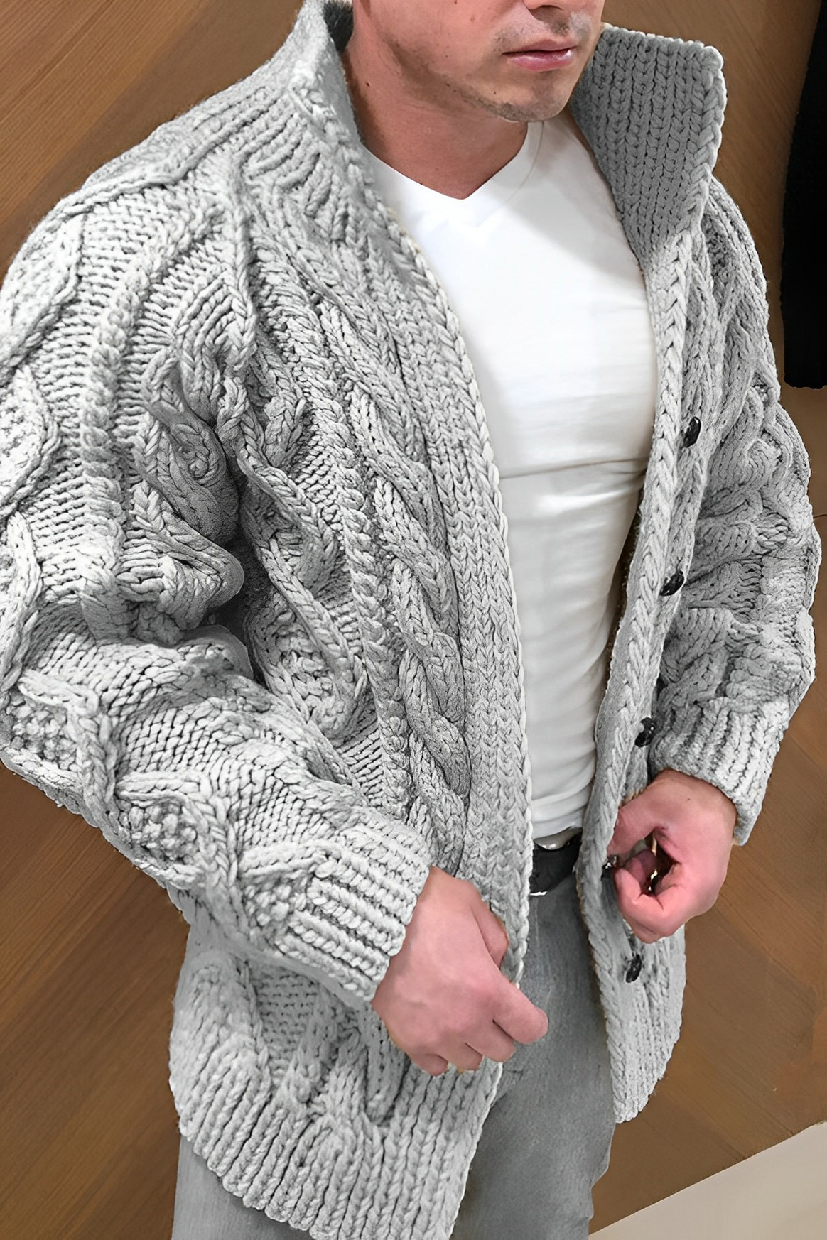 Mune | Warm Knitted Cardigan With Braided Pattern