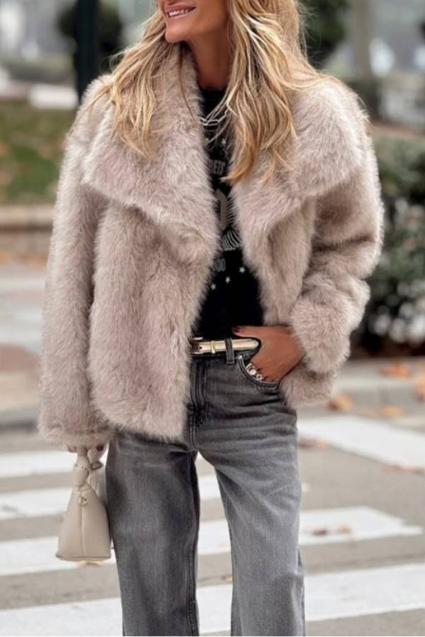 Mune | Short Fashionable Fox Fur Coat