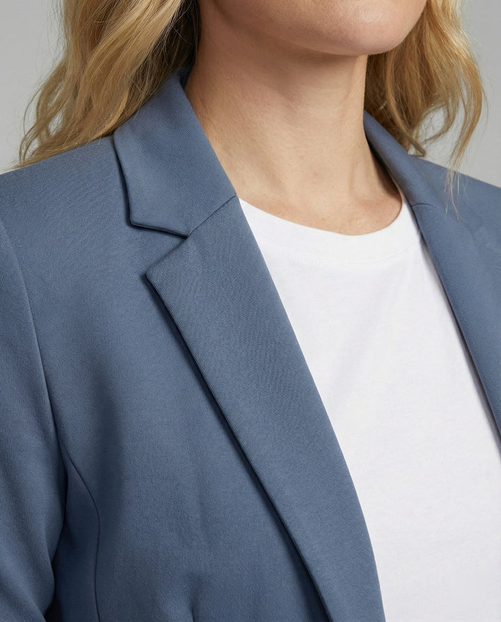 Women’s Pantsuit With Open Blazer And Trousers