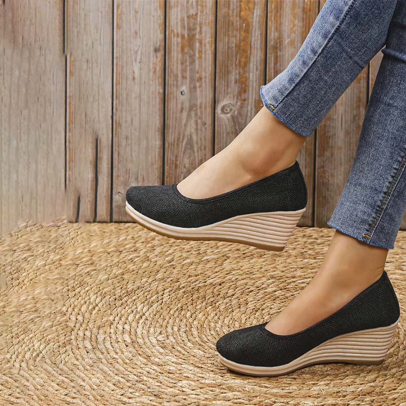 Casual wedge shoes
