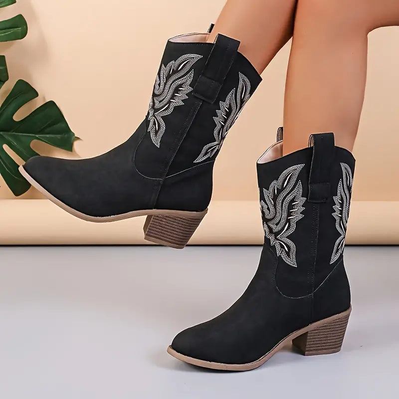 Mune | Vintage Western Cowboy Boots with V-Cut Embroidery and Block Heel