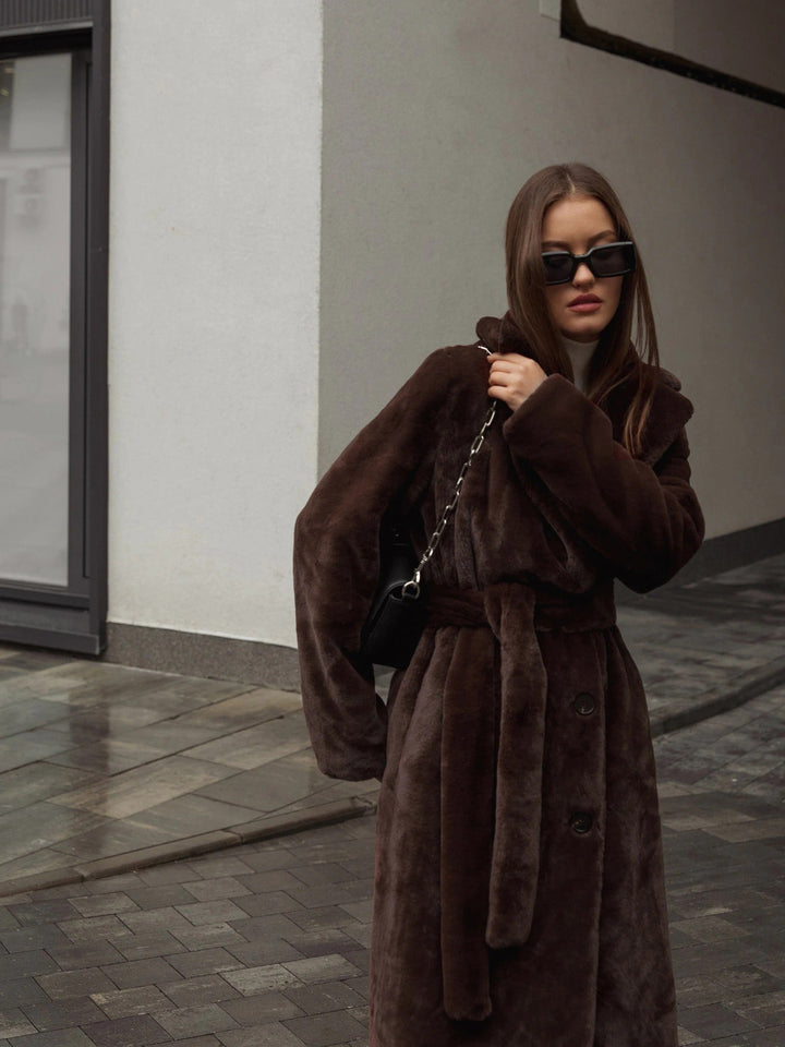 Mune | Long Coat with Elegant Shape