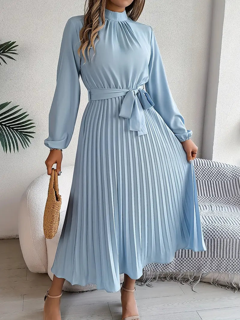 Mune | Simple Dress with Stand-Up Collar and Pleated Belt