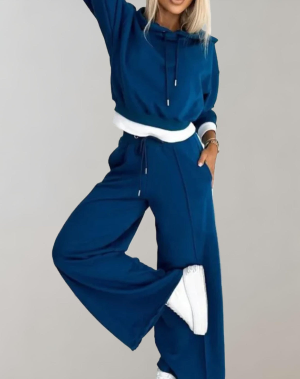 Mune | Women's Lounge Set with Hoodie and Wide Pants