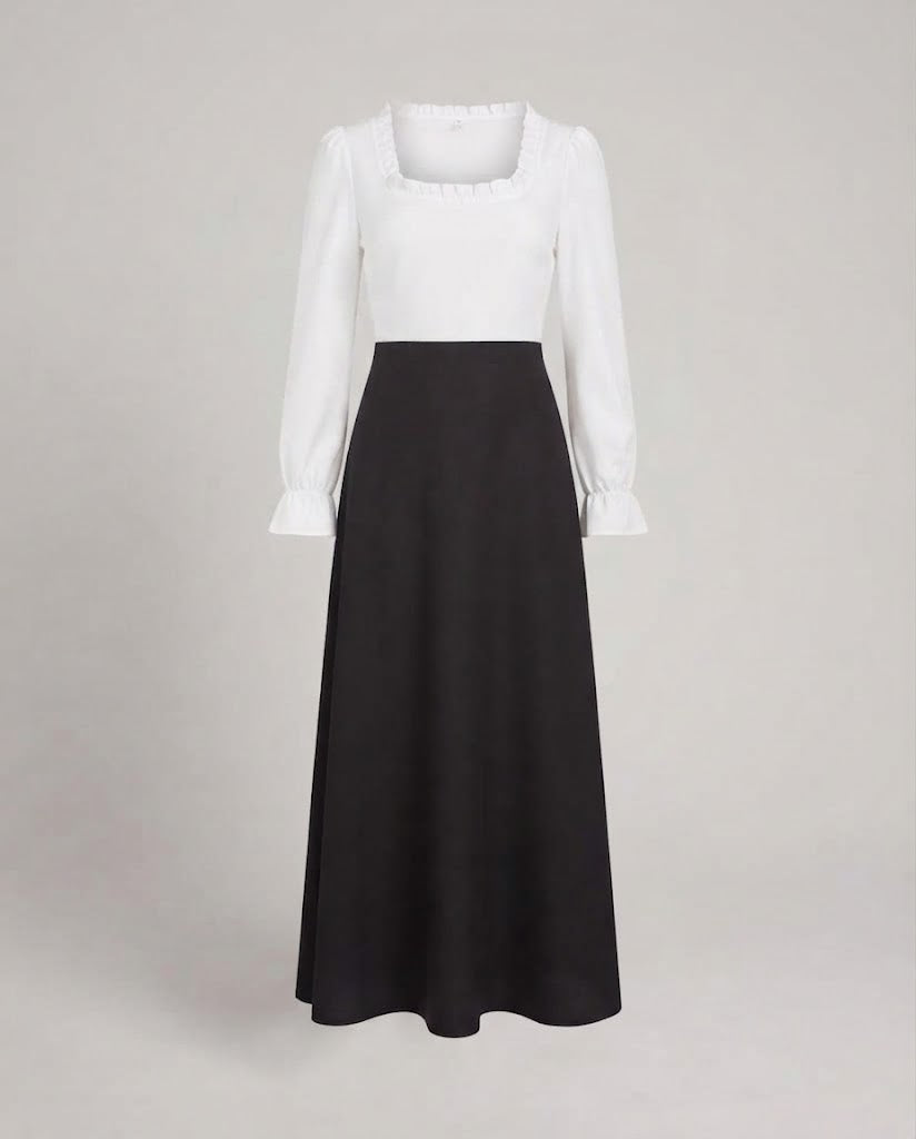 Women’s historical costume dress with modern accents and swing skirt Mune Fashion