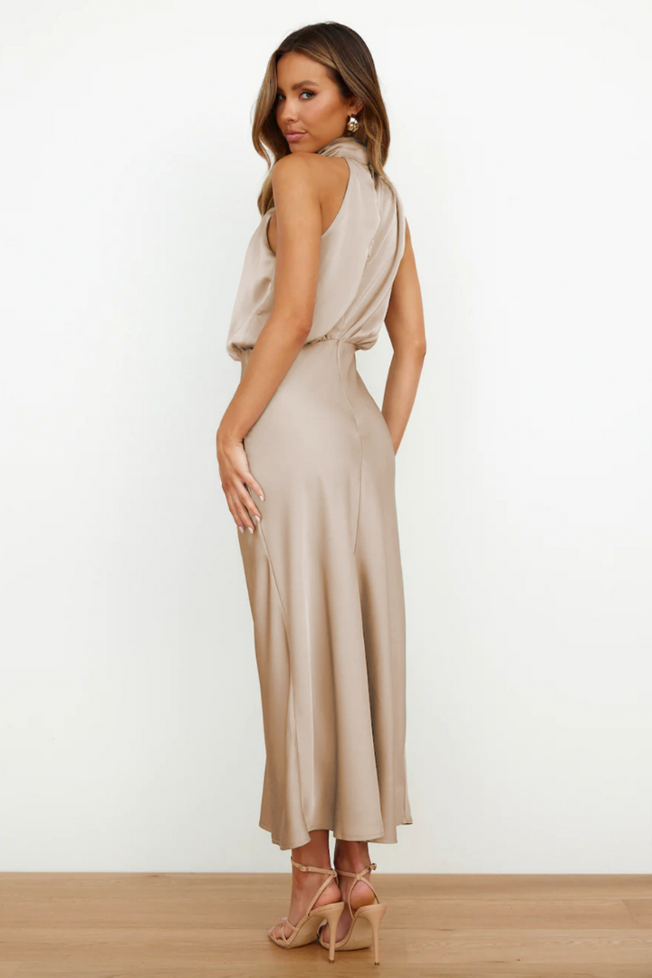 Mune | Elegant midi dress with asymmetrical round neck