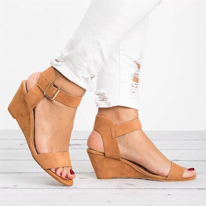 Mune | Strap Sandals Comfortable and Stylish Women's Sandals with Heel
