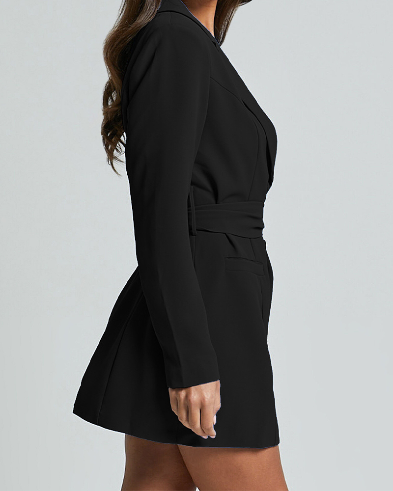 Mune | A Slimming Blazer