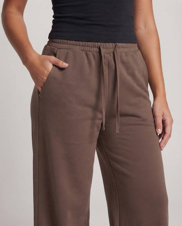 Women's Wide Jogging Pants with High Waist and Drawstring Mune Fashion